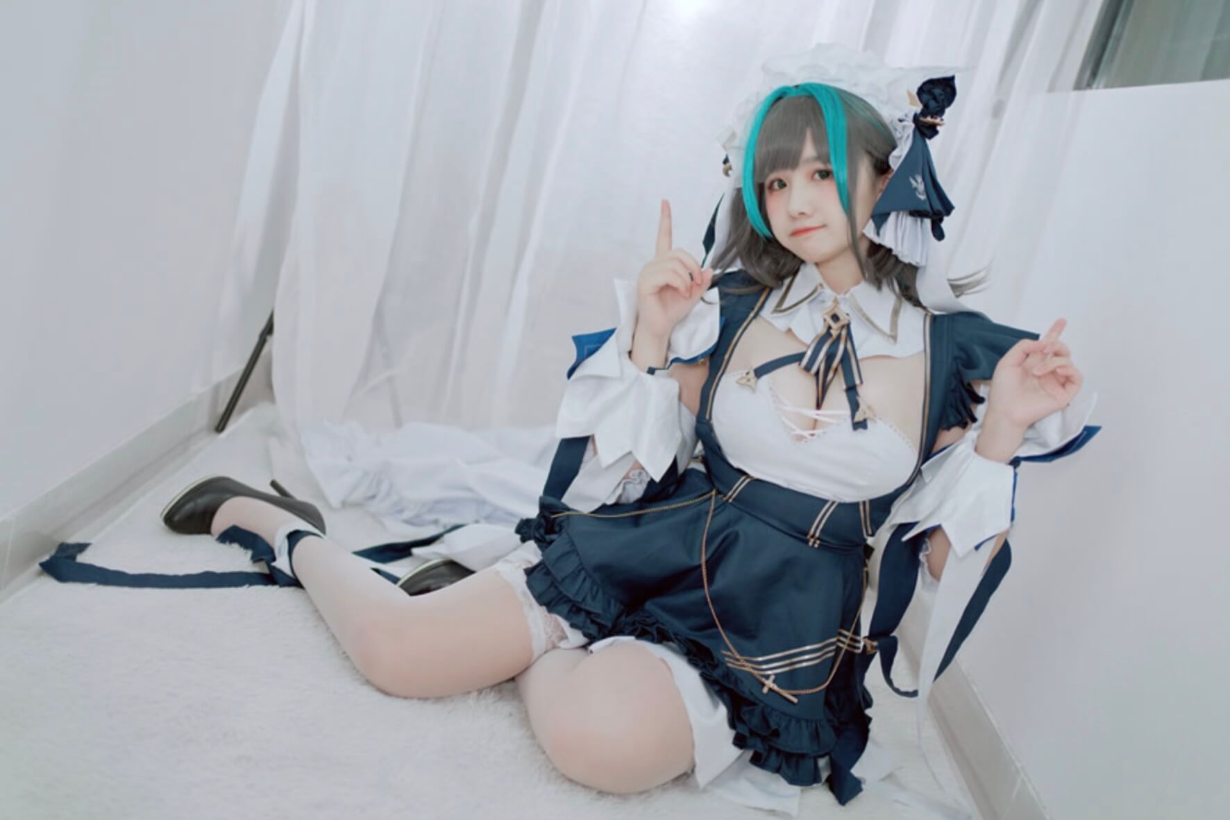 阿半今天很开心  性感黑丝长腿高清写真大全资源下载[37套]