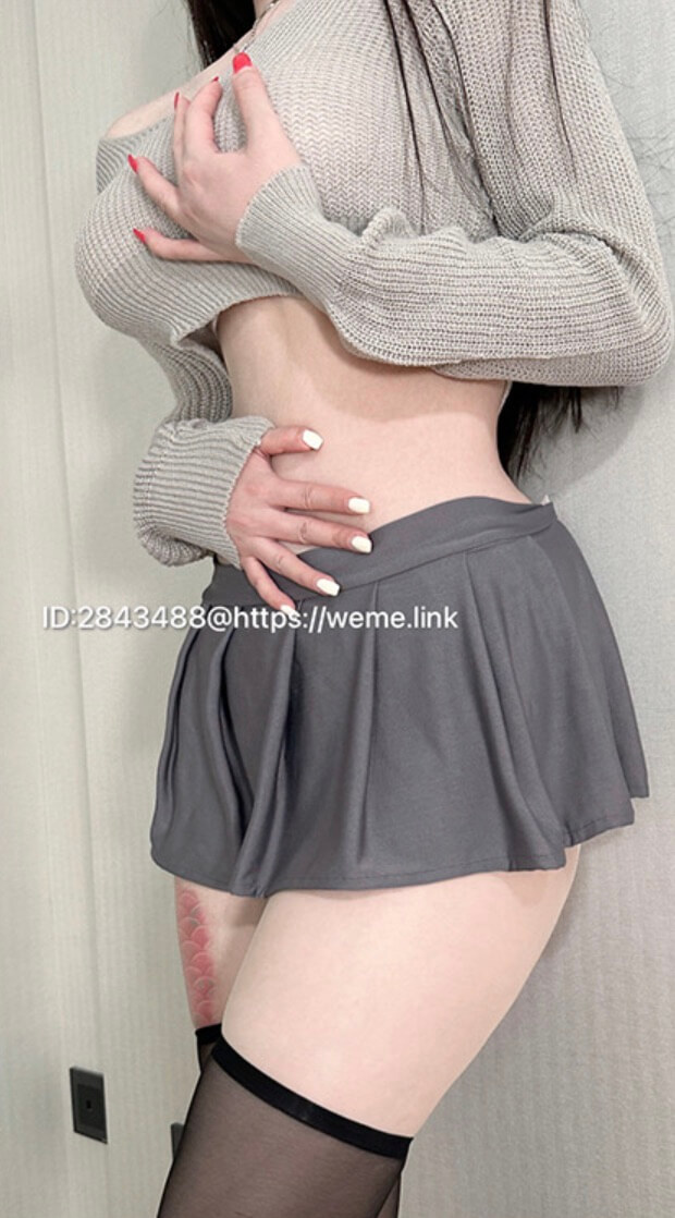 觅圈 微密圈 阿尔卑香小狗子 粉袜短裙写真合集资源下载[64套]