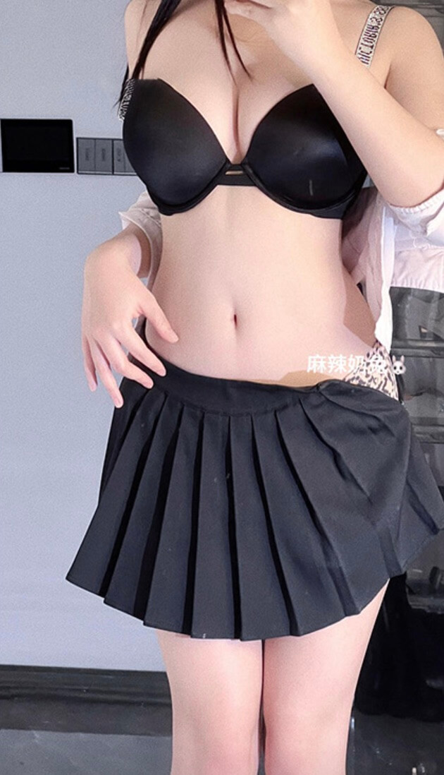 微密圈 觅圈 麻辣奶兔 制服诱惑内衣写真合集资源下载[81套][持续更新]